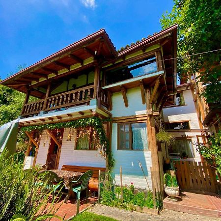 Casa Magnolia Bed & Breakfast Cumbayá Exterior foto